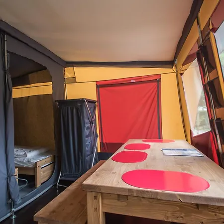 Comfort Tent La Roche-en-Ardenne