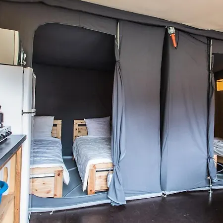 Resort Comfort Tent *